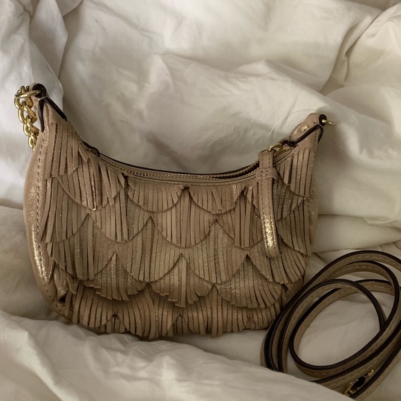 NWOT Coach Gold Fringe Crossbody Purse/Handbag. - Picture 3 of 3